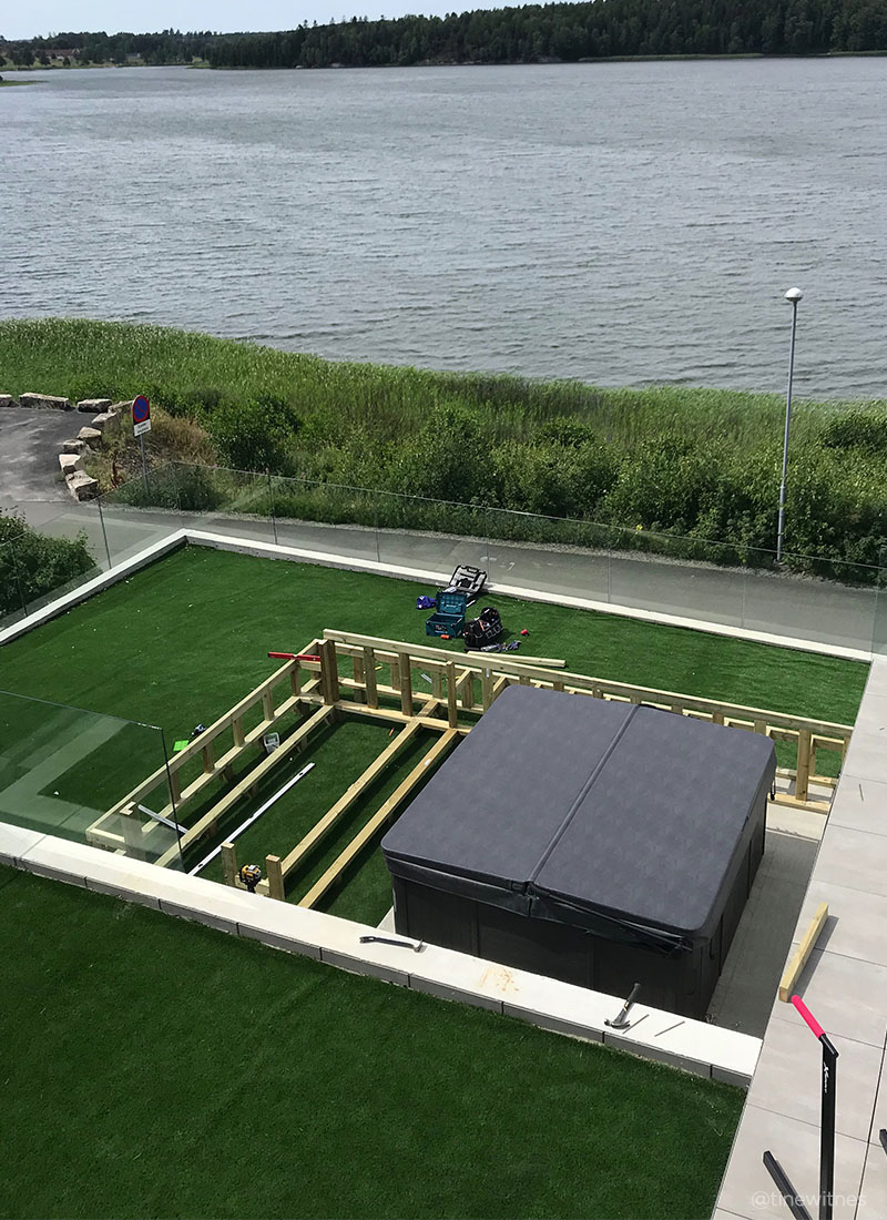 Innbygging av VikingBad utespa hos Tine Witnes