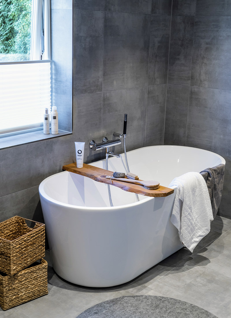 Drømmebad med Ellipse badekar fra Vikingbad